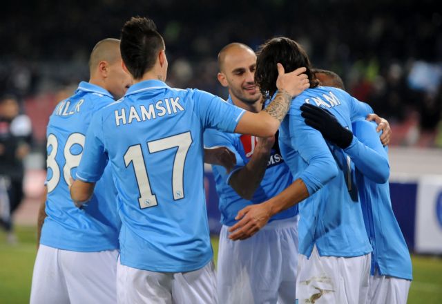 Το τρίτο… αυτογκόλ της Σιένα κράτησε «ζωντανή» τη Νάπολι